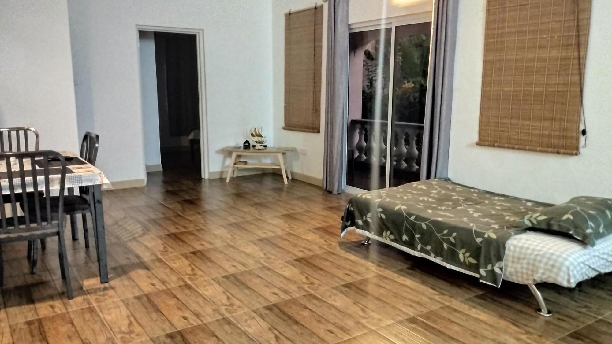 Dovass Self Catering Apartments Takamaka Quarto foto