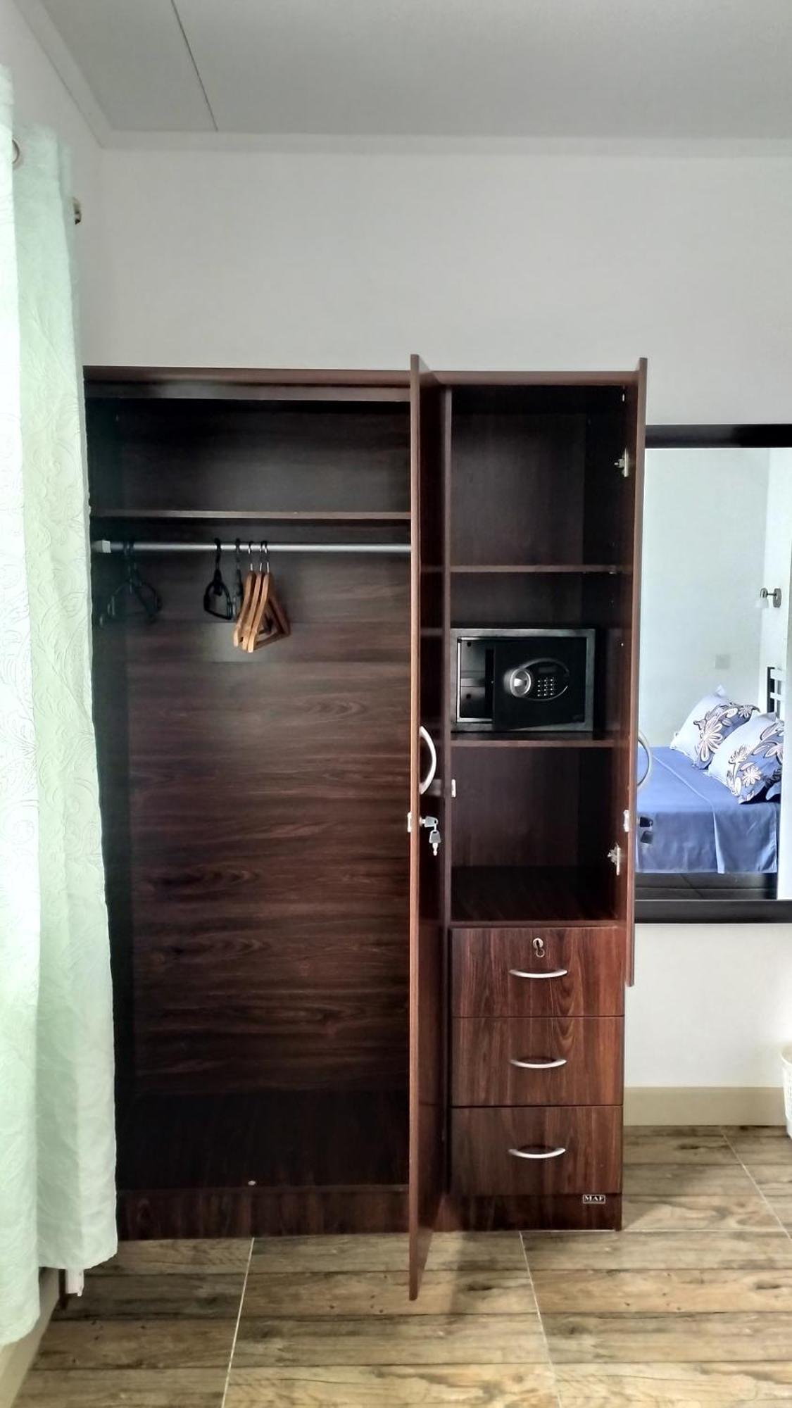Dovass Self Catering Apartments Takamaka Quarto foto